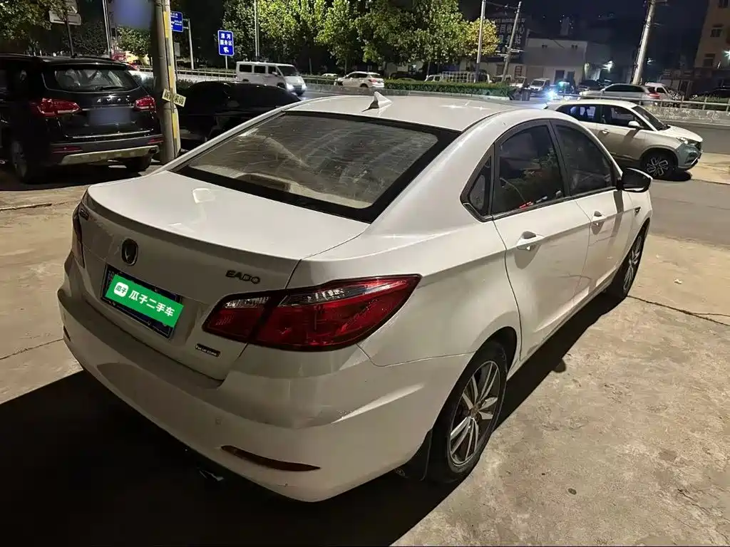 Changan Eado — миниатюра 7