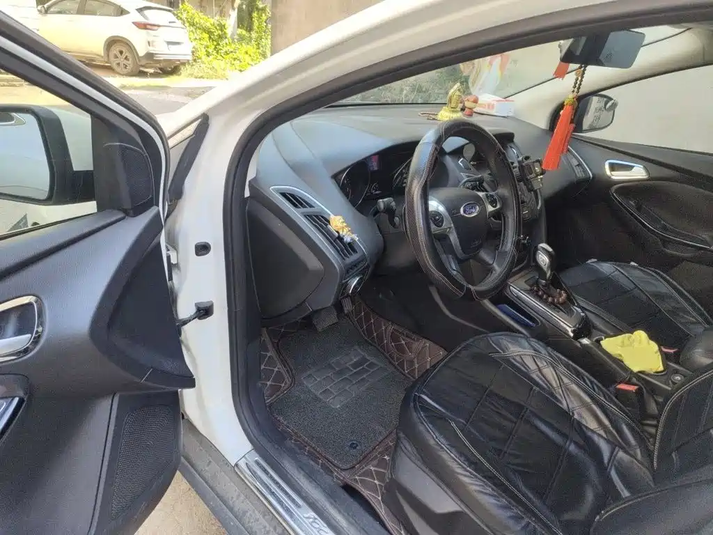 Ford Focus — миниатюра 17