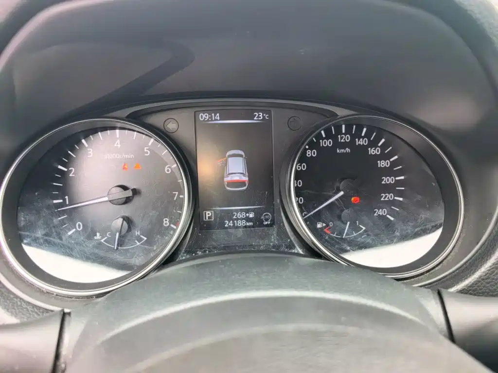 Nissan Qashqai — миниатюра 12