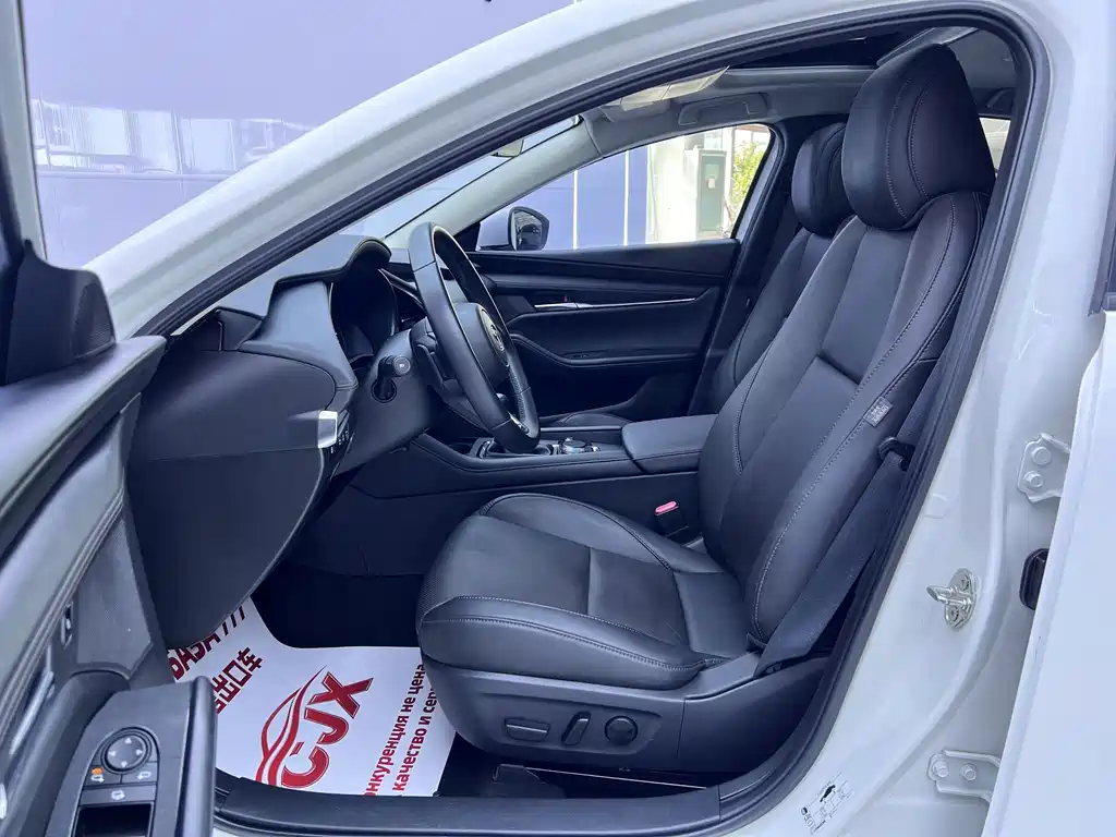 Mazda 3 Axela — миниатюра 7