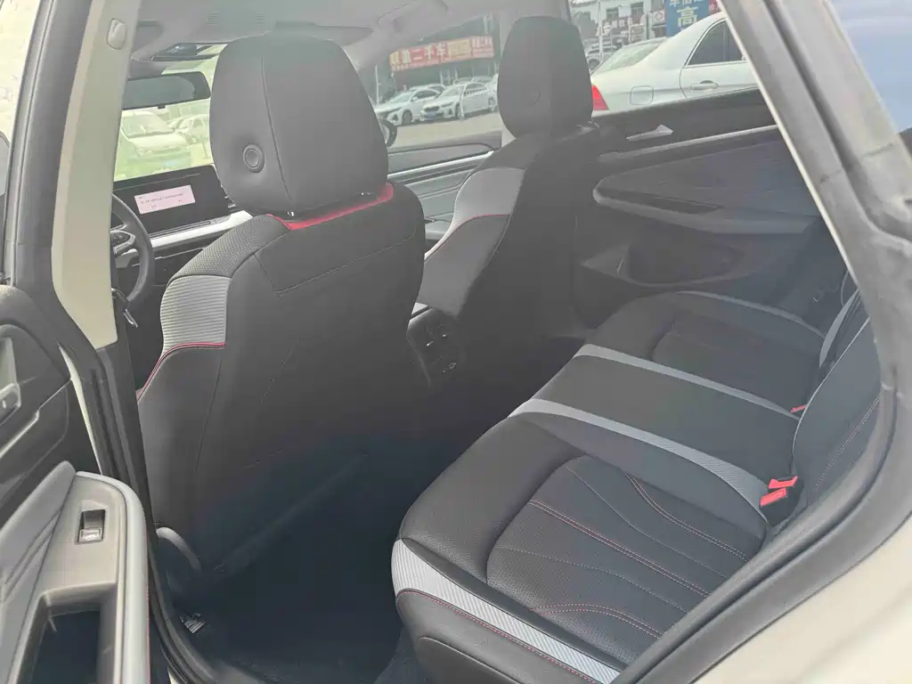 Volkswagen Lamando — миниатюра 4