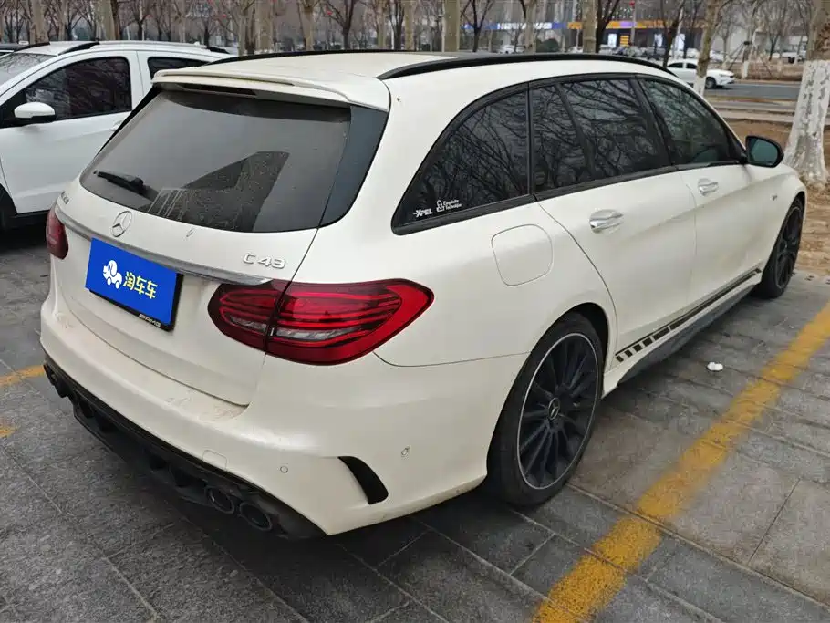 MERCEDES-BENZ C CLASS AMG