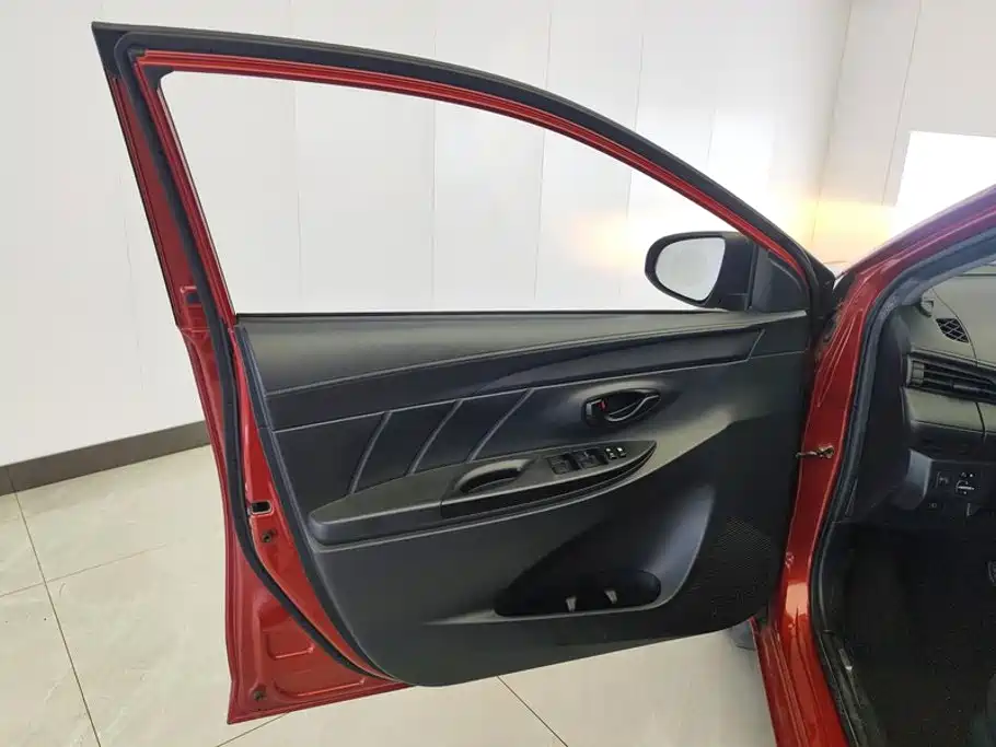 Toyota Yaris L Facelift 1.5E CVT Charm Dynamic Edition, фото 7