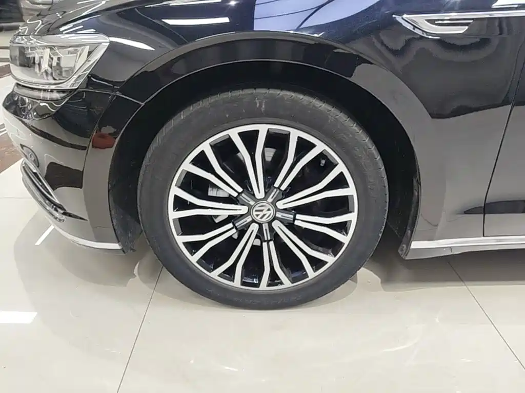 Volkswagen Phideon — миниатюра 23