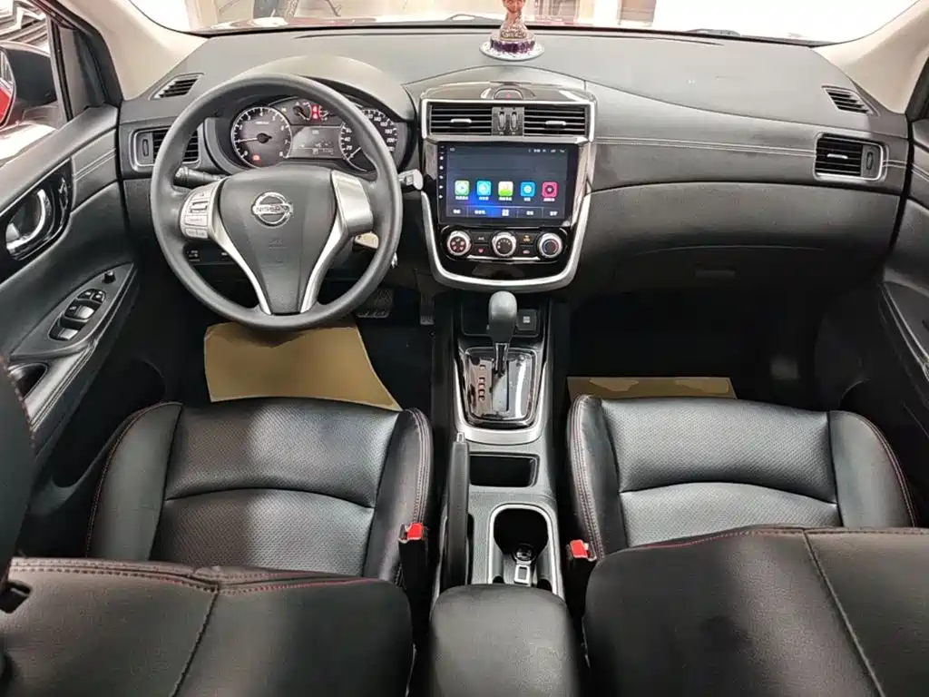 Nissan Tiida — миниатюра 10