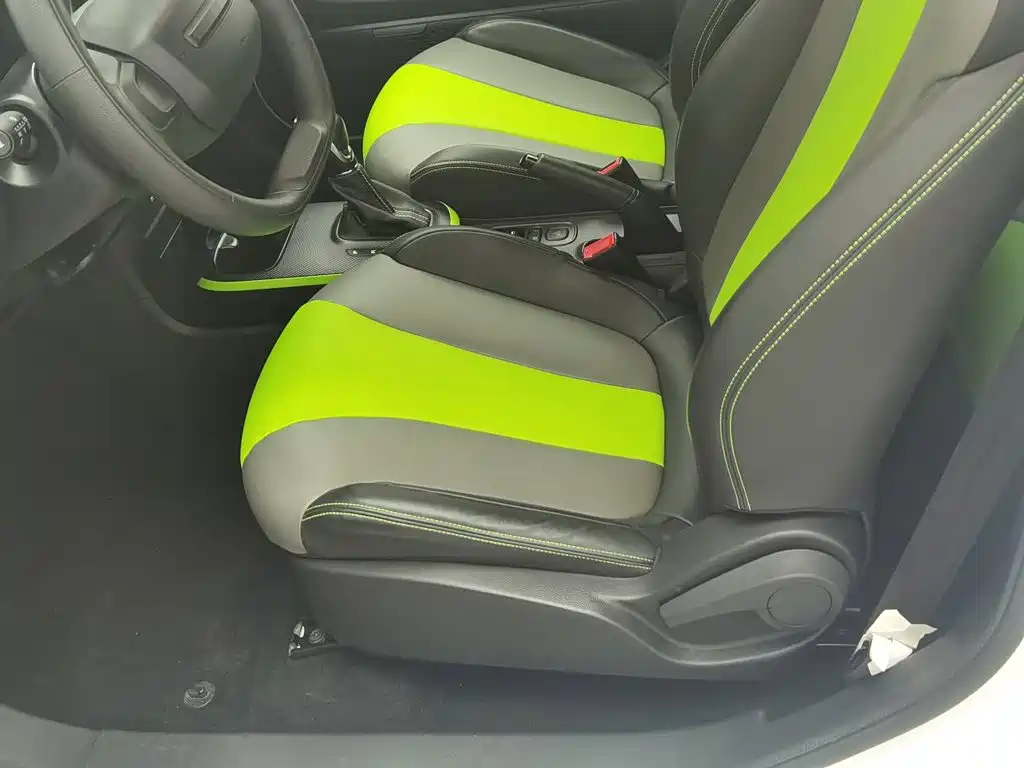 Roewe Clever — миниатюра 20
