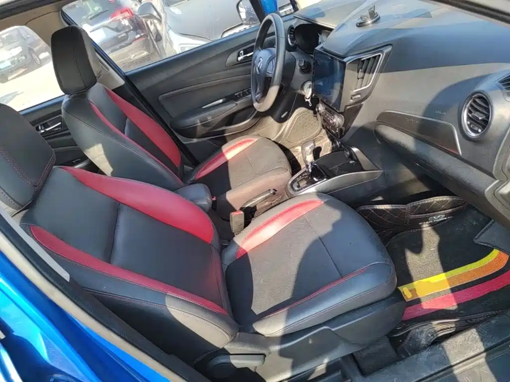 Changan CS15 — миниатюра 25