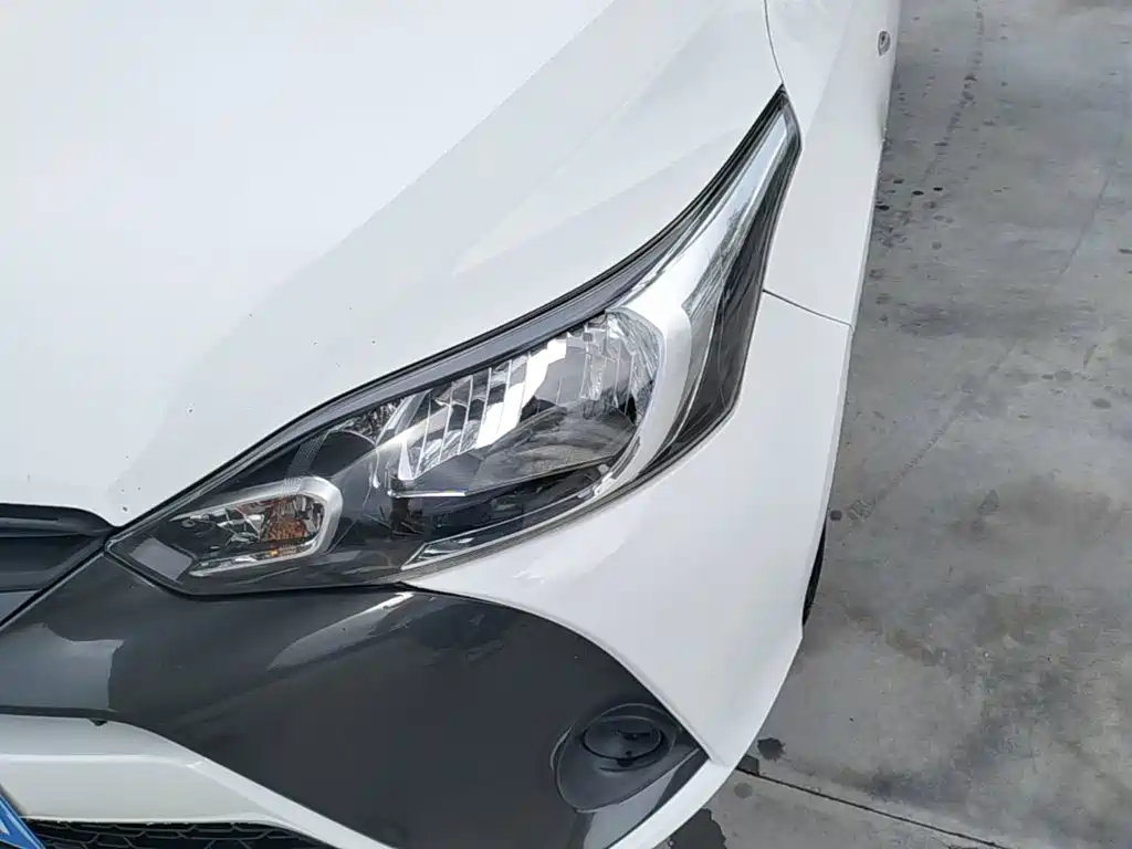 Toyota Yaris L — миниатюра 24
