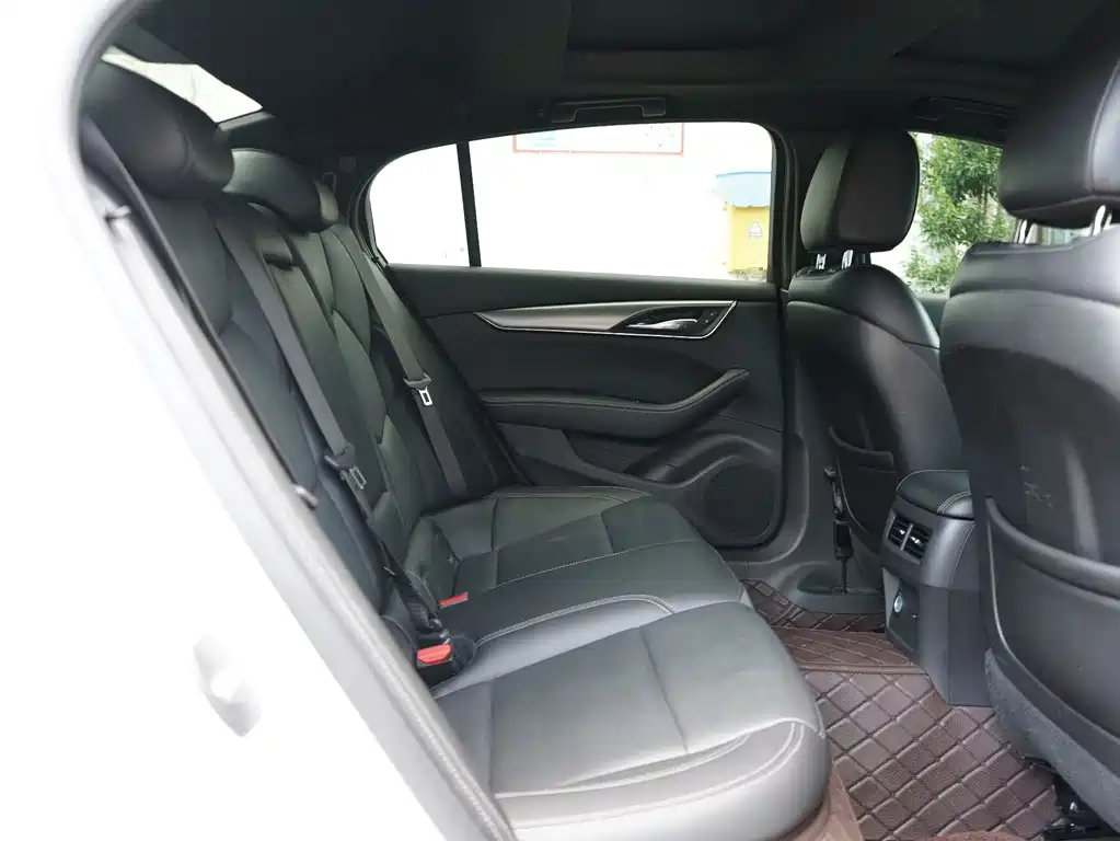 Cadillac CT5 — миниатюра 5