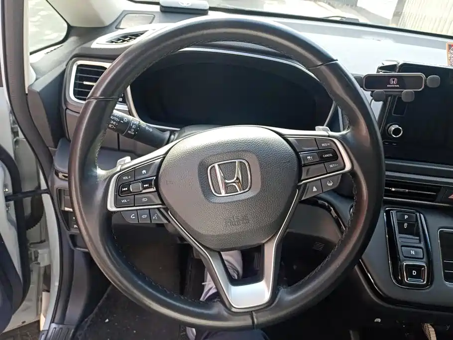 Honda Elysion — миниатюра 15