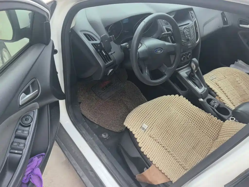 Ford Focus — миниатюра 16