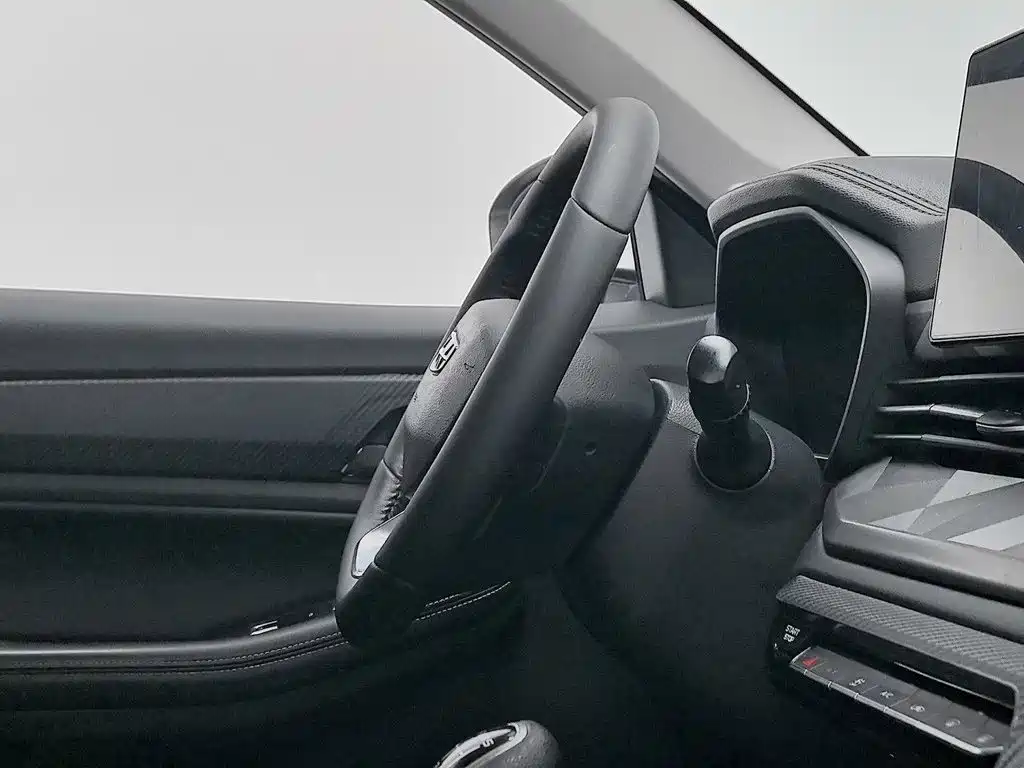 Geely Vision X6 — миниатюра 22