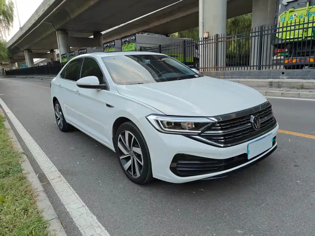 Volkswagen Sagitar — миниатюра 3