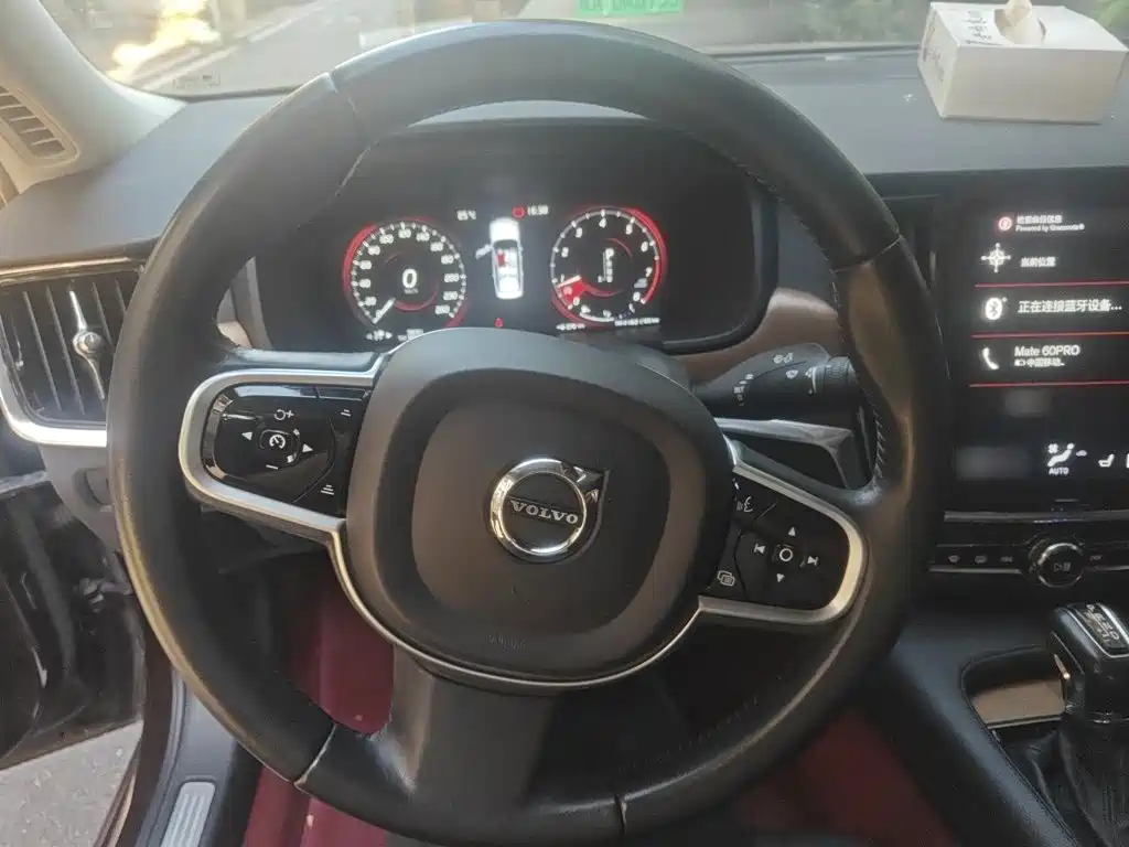 Volvo S90 — миниатюра 6