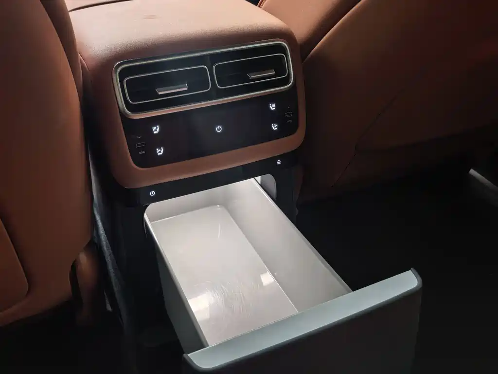 Li Auto Li L7 — миниатюра 20