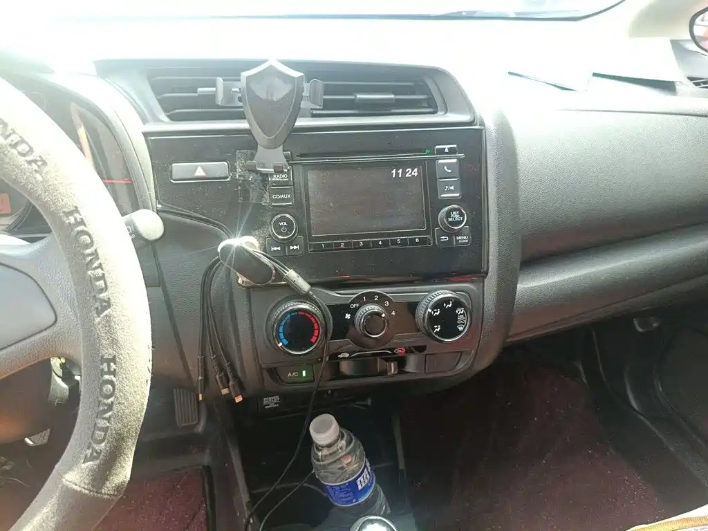 Honda Fit — миниатюра 6