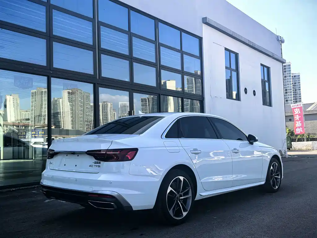 Audi A4L — миниатюра 11