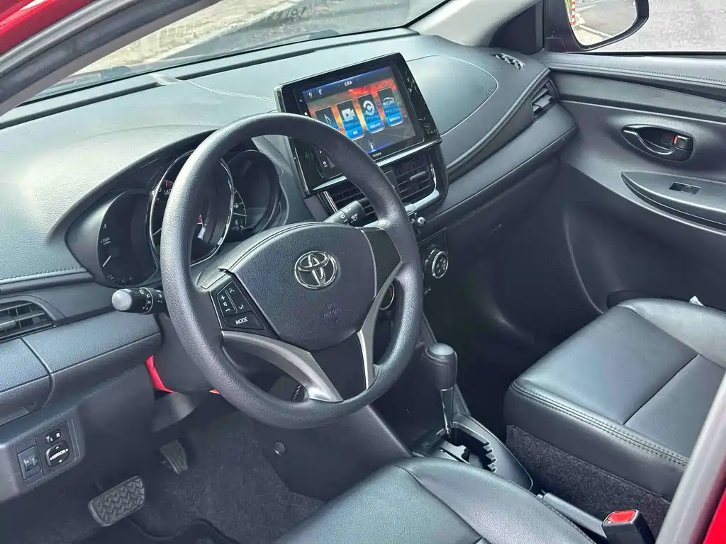 Toyota Vios FS — миниатюра 7
