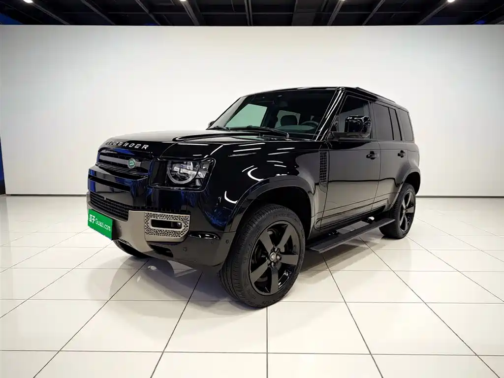Land Rover Defender 2025