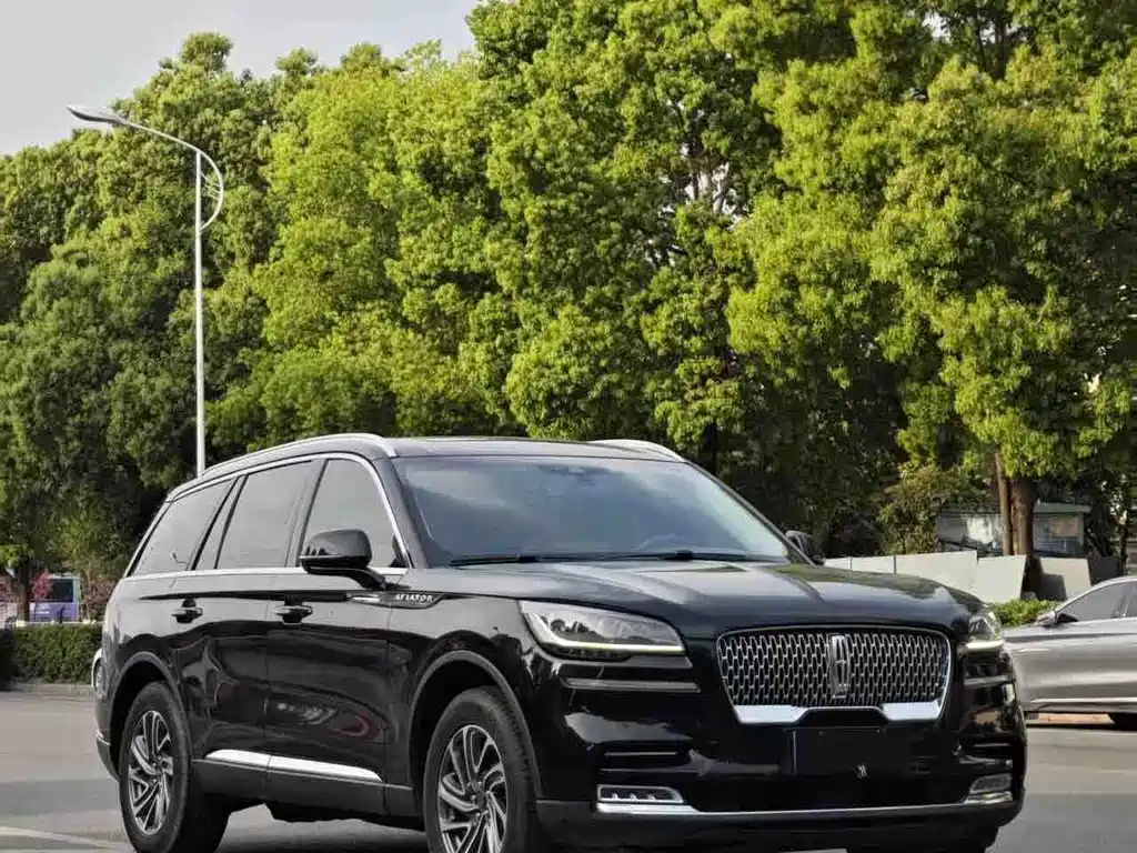 Lincoln Aviator — миниатюра 3
