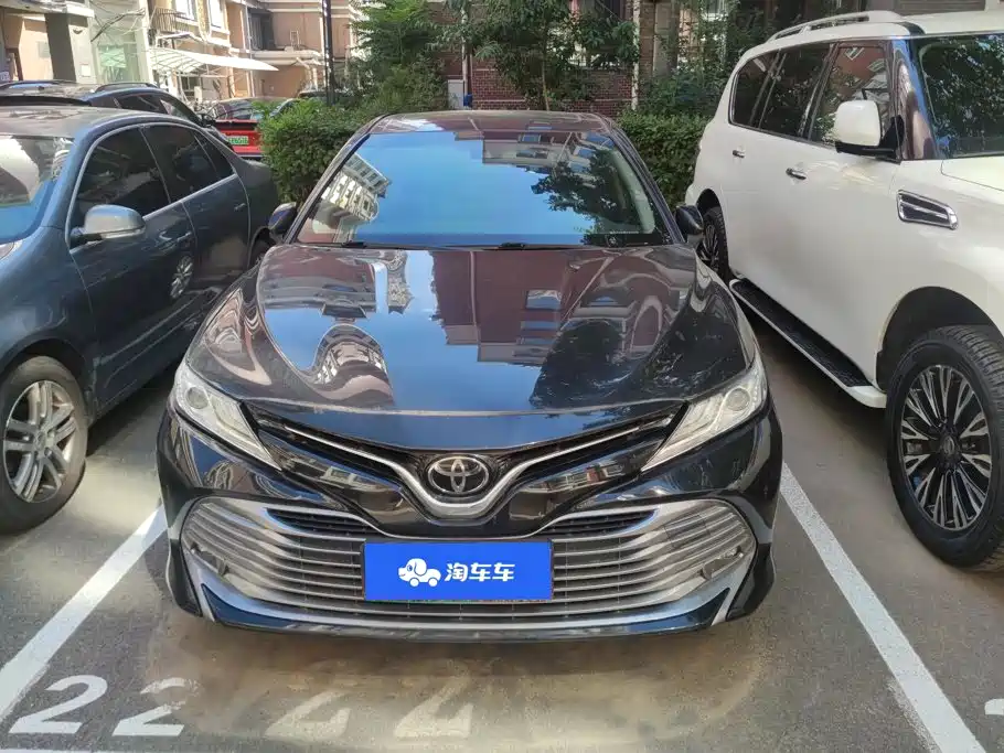 Toyota Camry — миниатюра 2