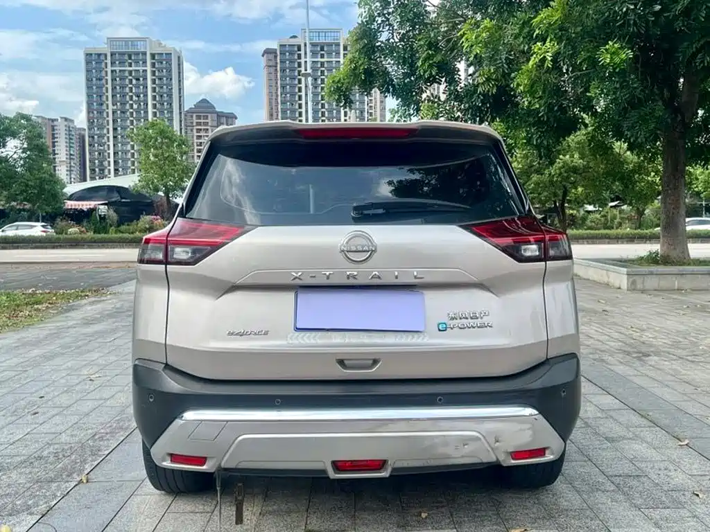 Nissan X-Trail — миниатюра 6