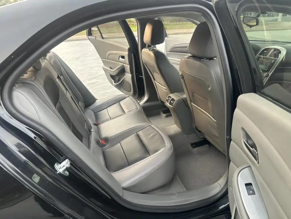 Chevrolet Malibu — миниатюра 13