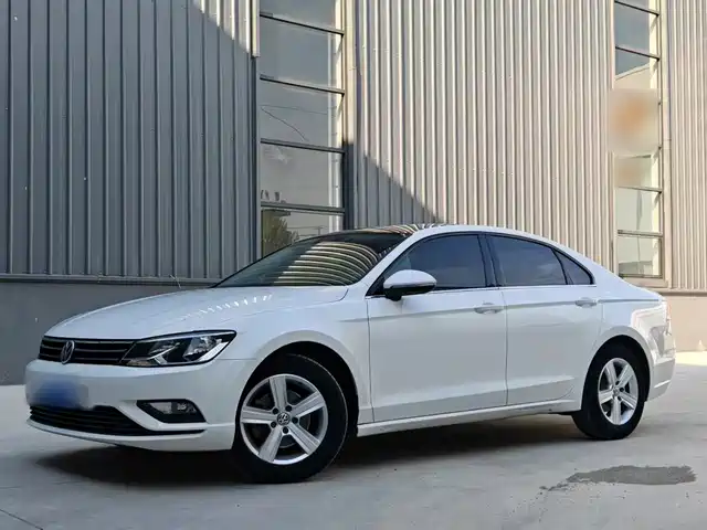 Volkswagen Lamando