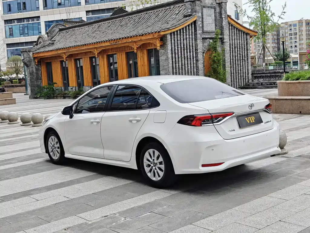 Toyota Corolla — миниатюра 4
