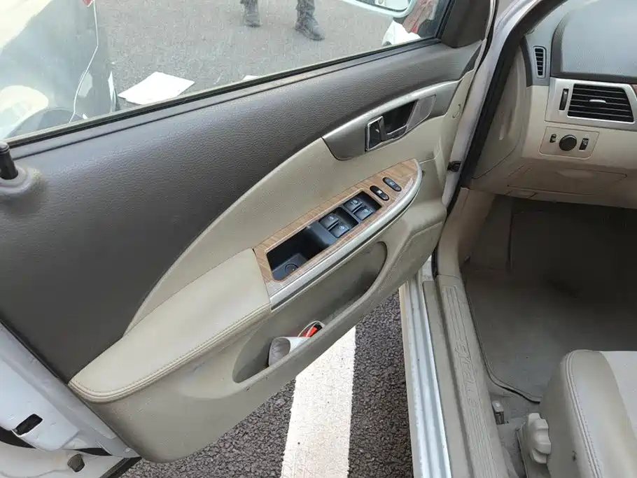Buick Excelle — миниатюра 7