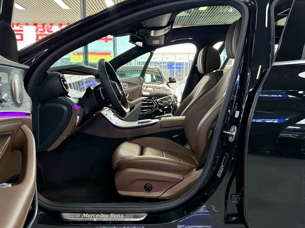 Mercedes-Benz E-Class — миниатюра 5