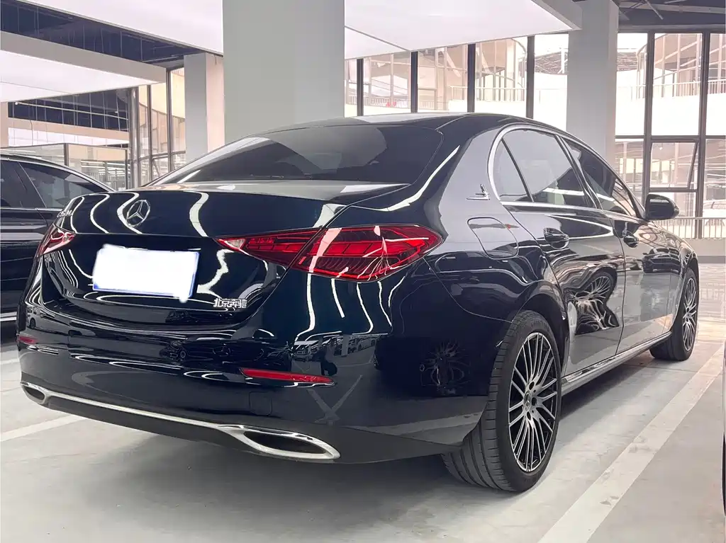 Mercedes-Benz C-Class — миниатюра 15