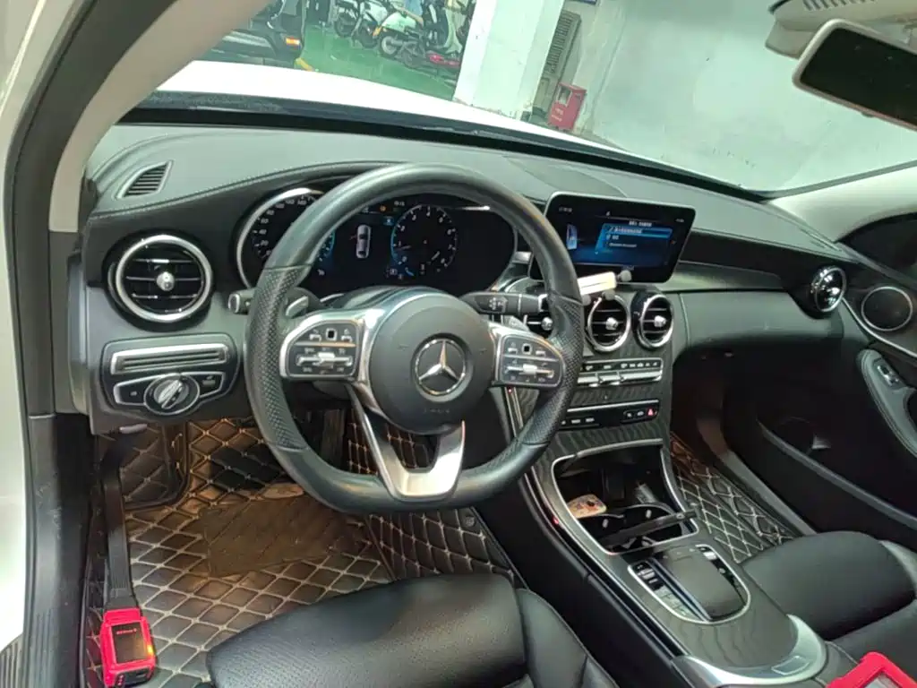 Mercedes-Benz C-Class — миниатюра 10