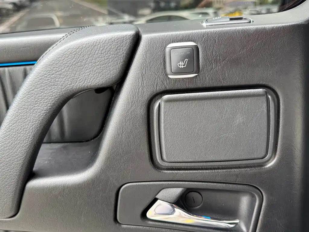 Mercedes-Benz G-Class G 500, фото 17
