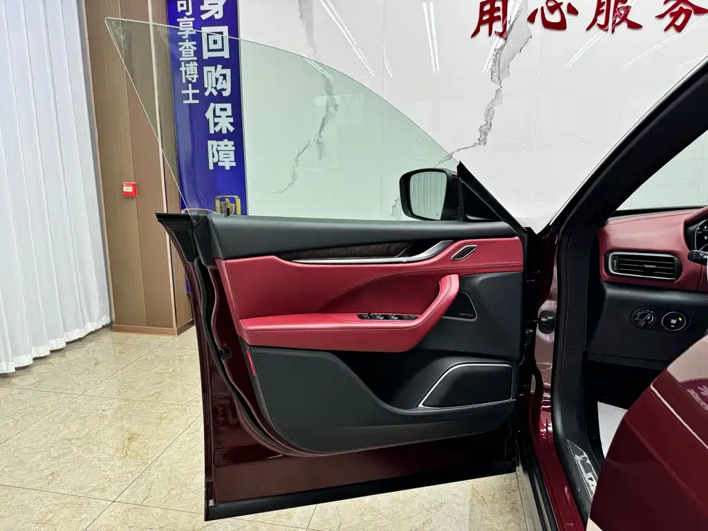 Maserati Levante — миниатюра 16