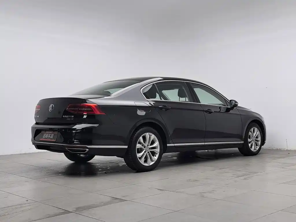 Volkswagen Magotan — миниатюра 2