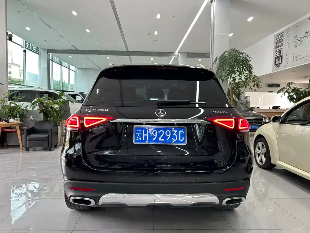 Mercedes-Benz GLE (Import) — миниатюра 8