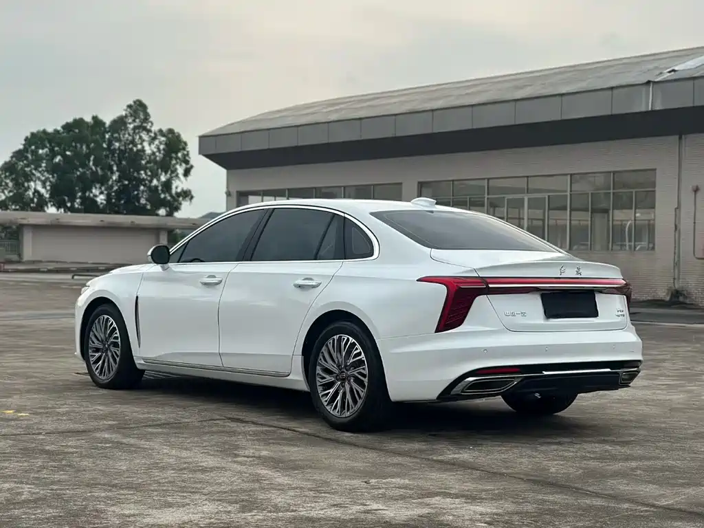 Hongqi Hongqi H5 — миниатюра 7