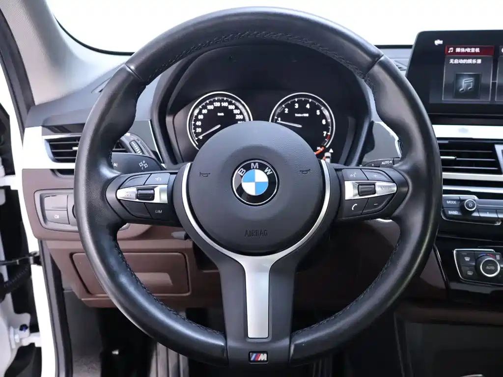 BMW X1 — миниатюра 16