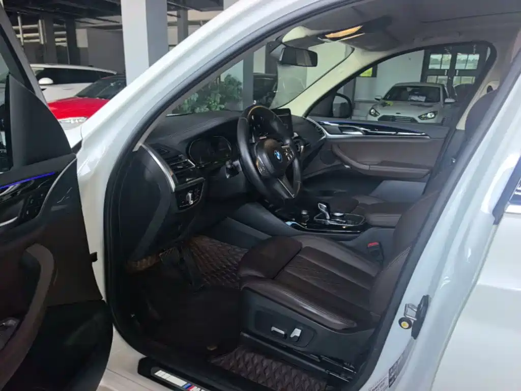 BMW X3 — миниатюра 16