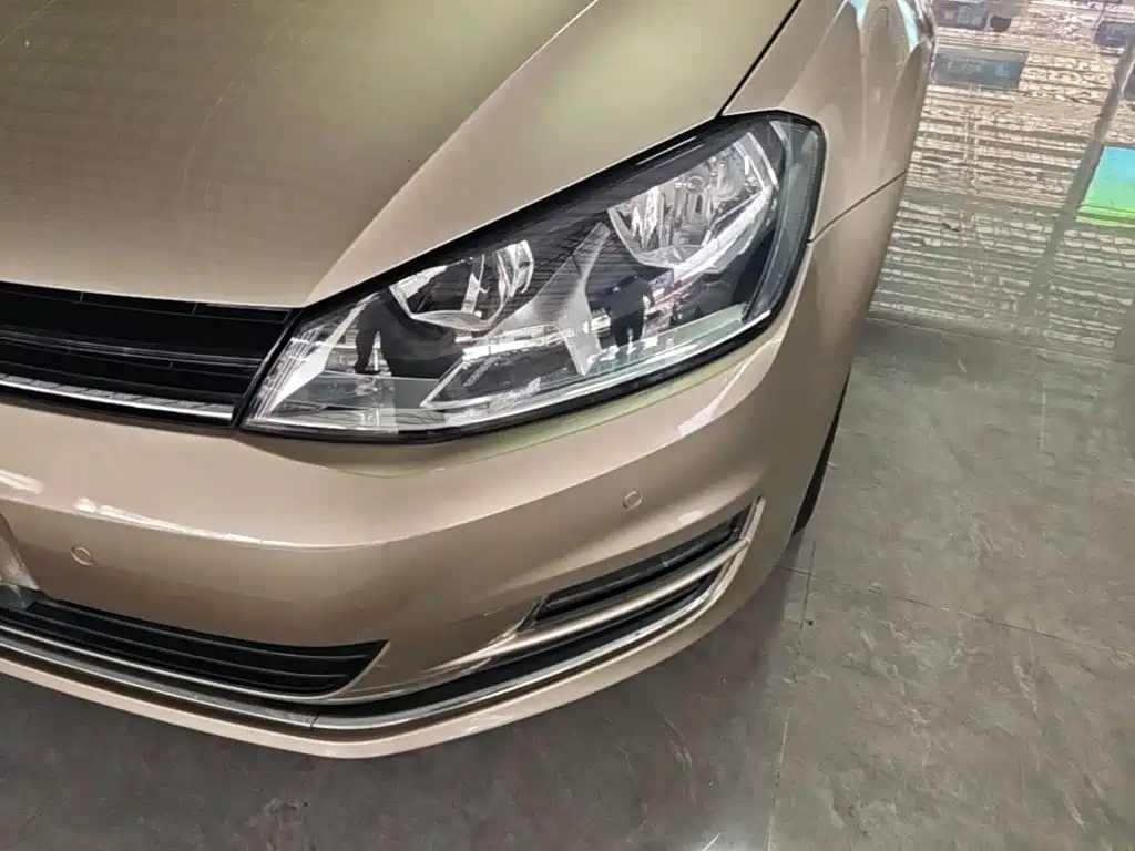 Volkswagen Golf — миниатюра 24