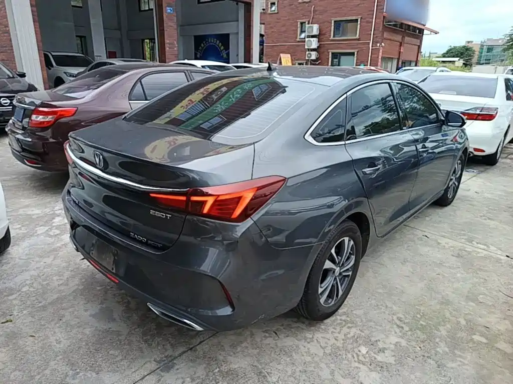 Changan Eado — миниатюра 7