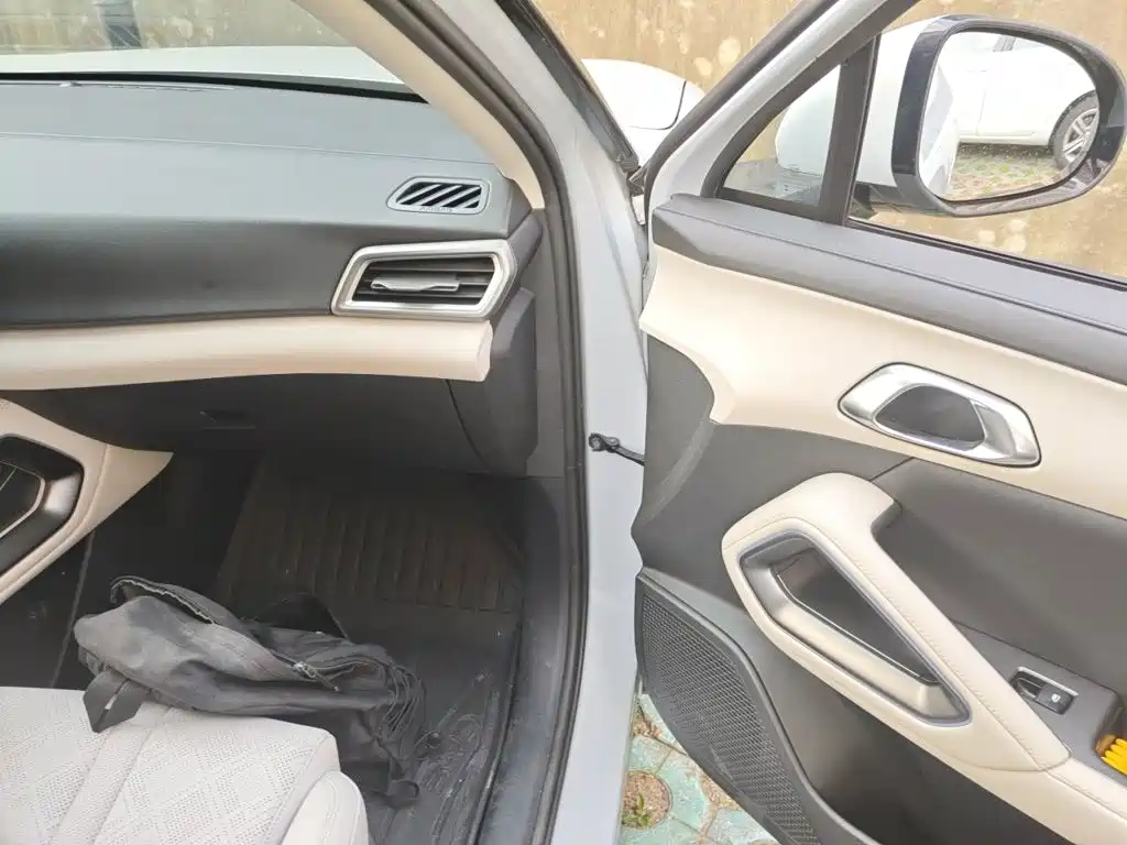 BYD Yuan UP — миниатюра 21