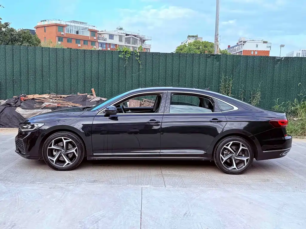 Volkswagen Passat — миниатюра 10