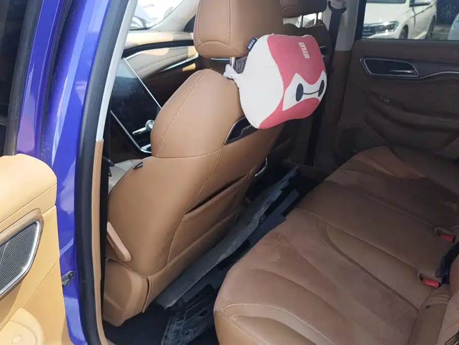 Roewe MARVEL X — миниатюра 11