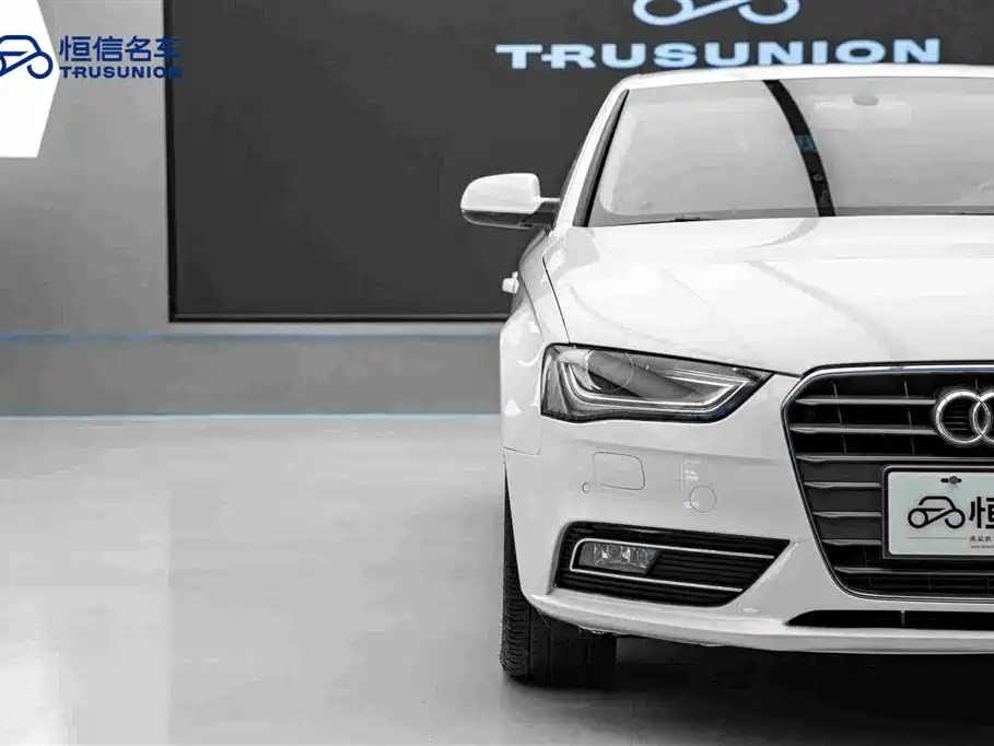 Audi A4L — миниатюра 8
