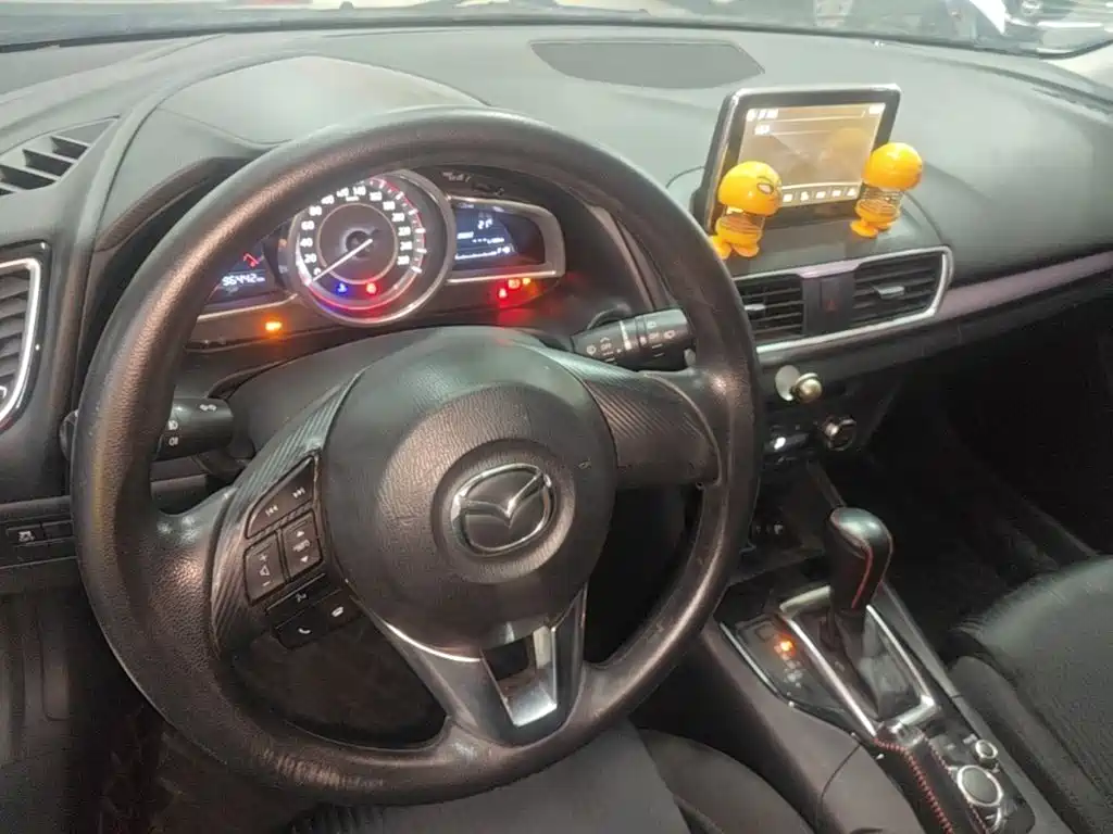 Mazda 3 Axela — миниатюра 10