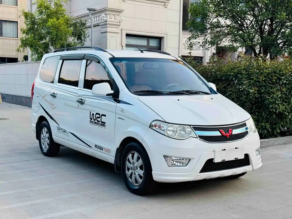 Wuling Hongguang — миниатюра 3