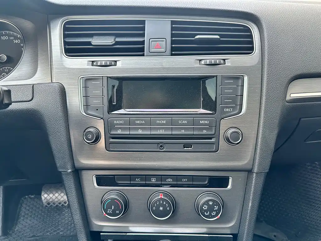 Volkswagen Golf — миниатюра 7