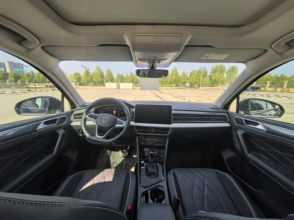 Volkswagen Tiguan L L 2025 330TSI AT R-Line
